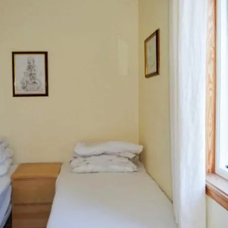 6 Person In M L Y Hébergement de vacances *