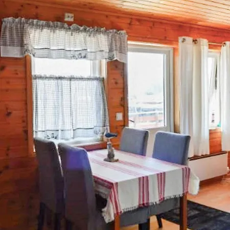 Feriehus 6 Person In Maloy